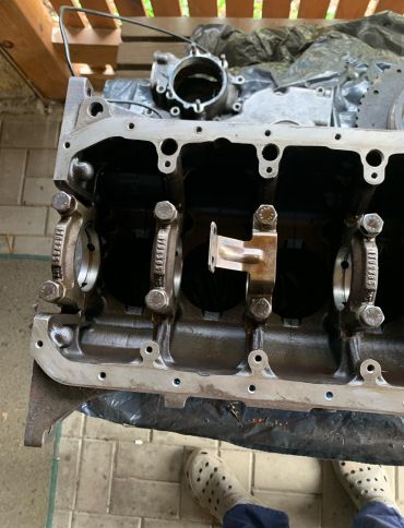 Foto k článku Stavba turbo motoru BMW M50b25 - v procesu
