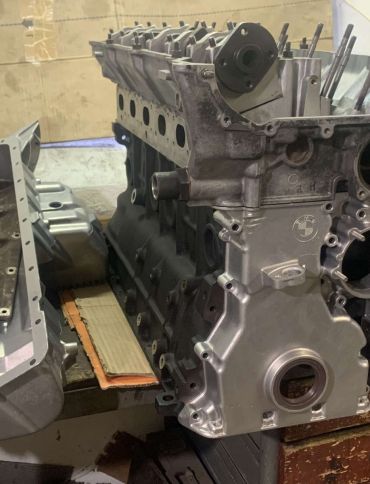 Foto k článku Stavba turbo motoru BMW M50b25 - v procesu